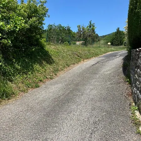 Homestay La Fabrique Des Petits Bonheurs Dieulefit